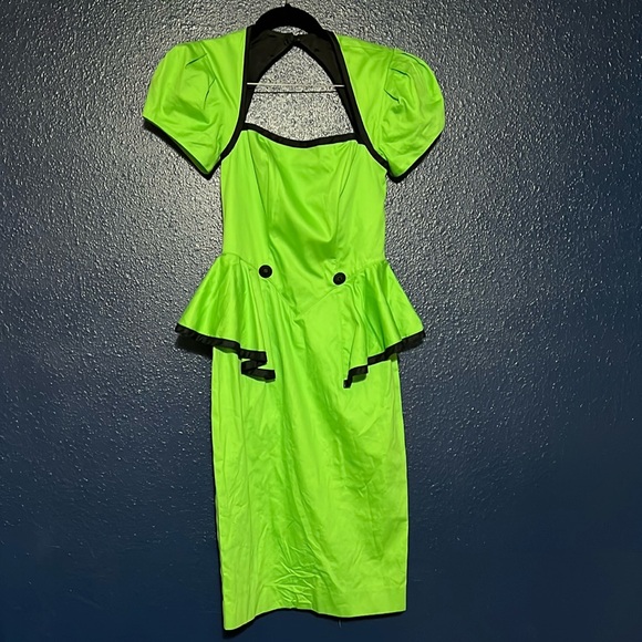 barbara barbara Dresses & Skirts - Unique Vintage pinup Mod retro cocktail peplum dress